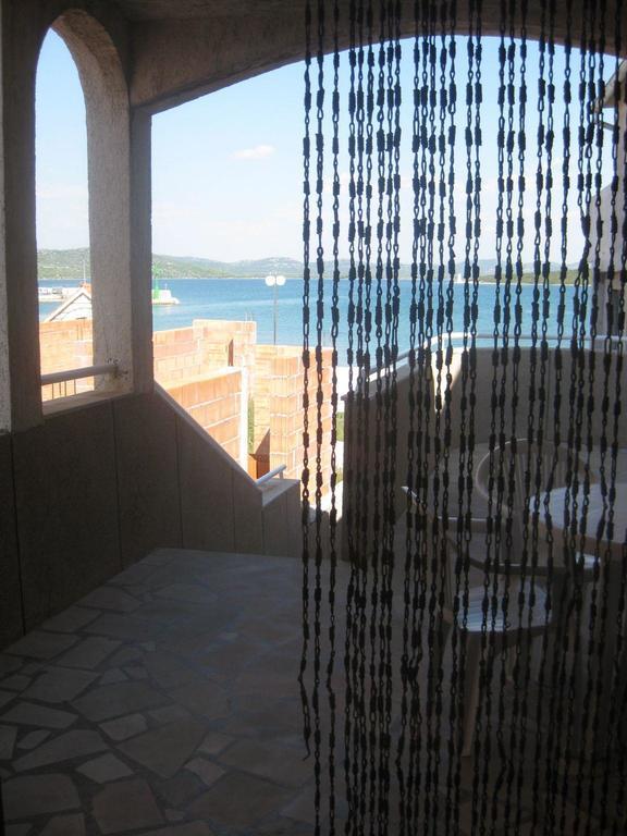 Apartmani Lukin Betina  Extérieur photo